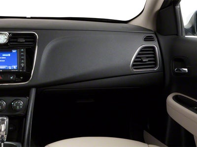 2013 Chrysler 200 Touring