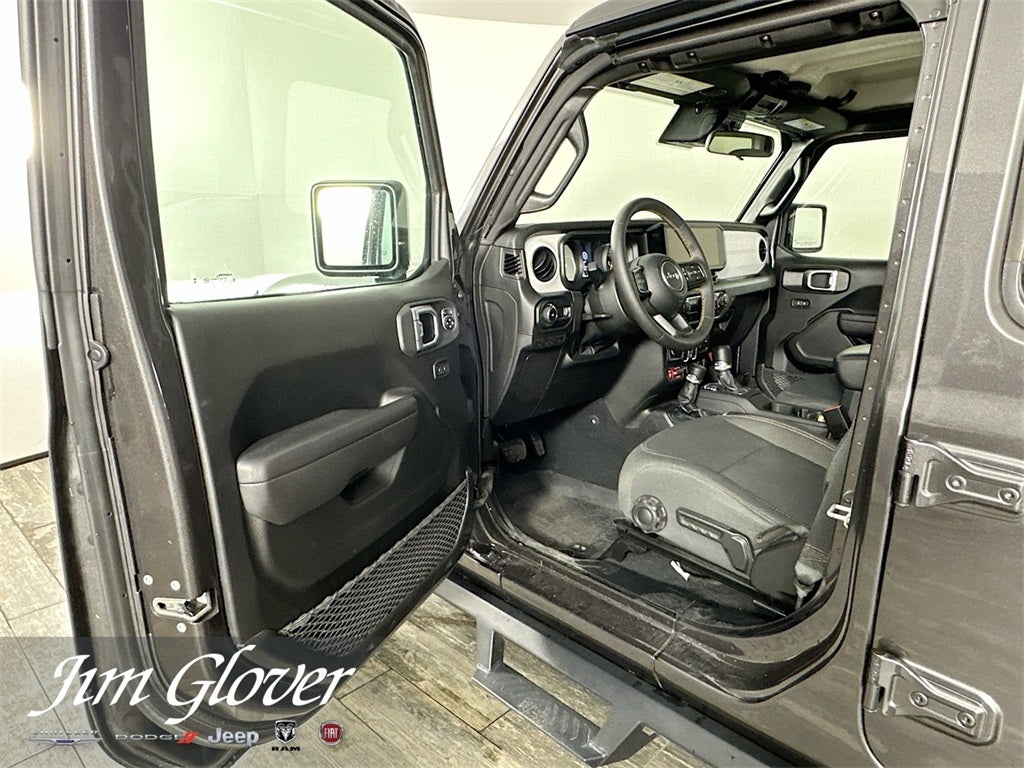 2024 Jeep Wrangler 4-Door Willys 4x4