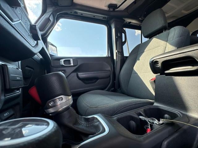 2025 Jeep Wrangler 4-Door Willys 4x4