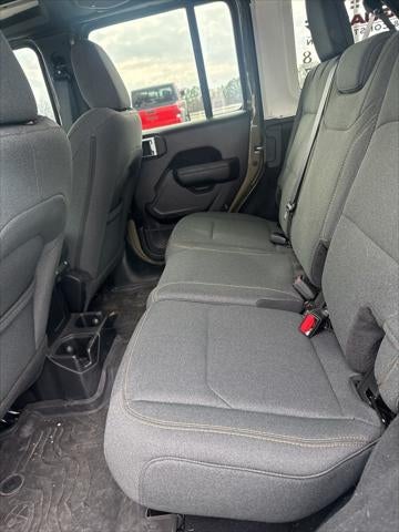 2025 Jeep Wrangler 4-Door Willys 4x4