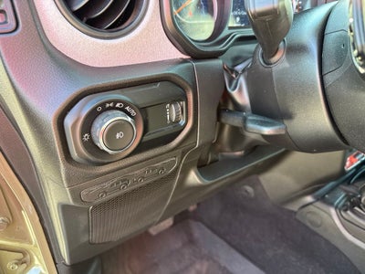 2025 Jeep Wrangler 4-Door Willys 4x4