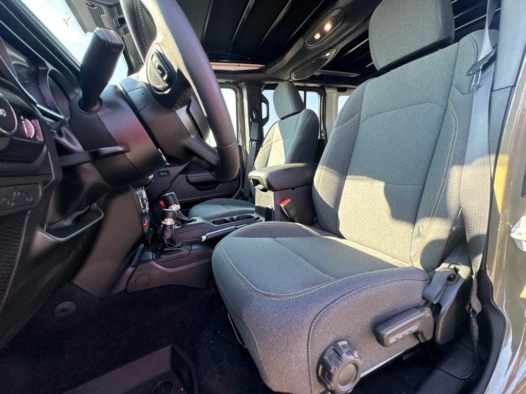 2025 Jeep Wrangler 4-Door Willys 4x4