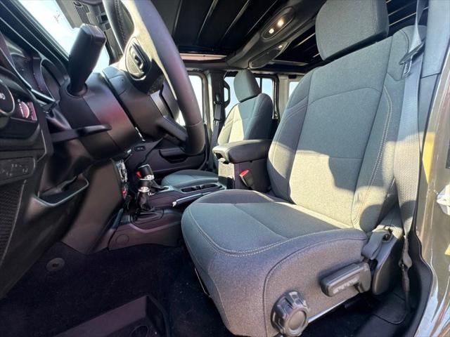 2025 Jeep Wrangler 4-Door Willys 4x4