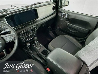 2025 Jeep Wrangler 4-Door Summit 4x4