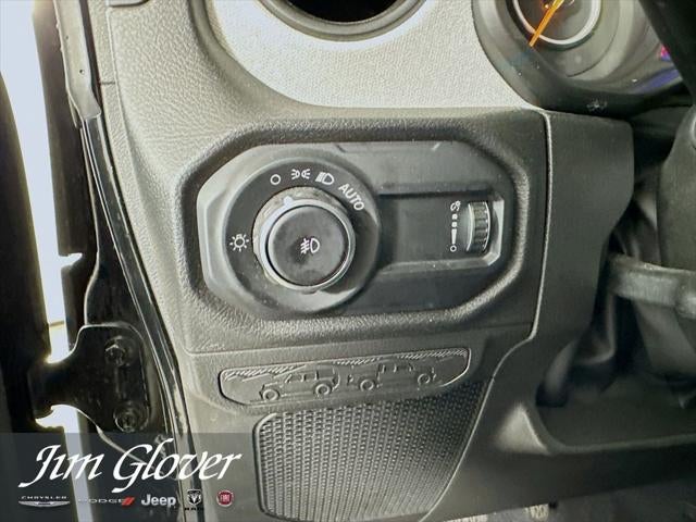 2025 Jeep Wrangler 4-Door Summit 4x4