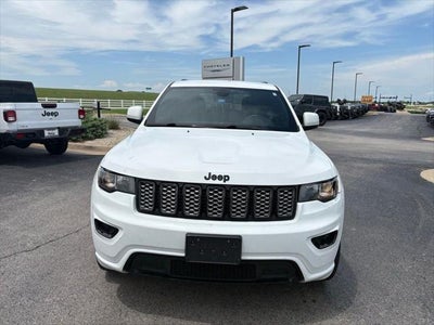 2019 Jeep Grand Cherokee Altitude 4x2