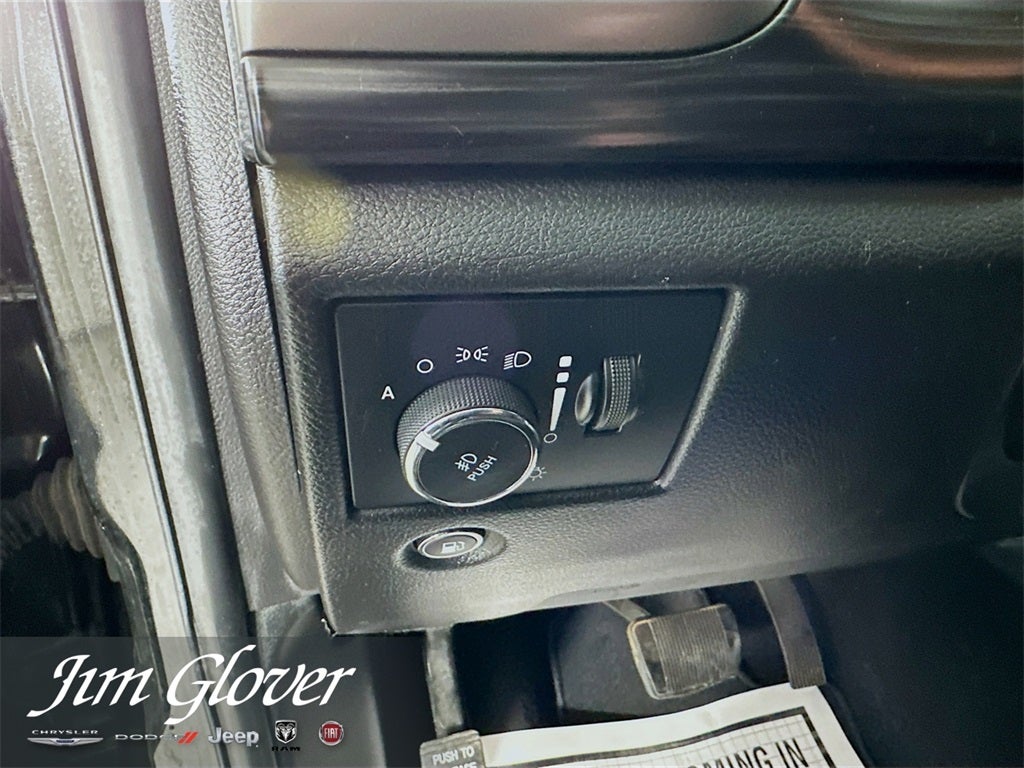 2019 Jeep Grand Cherokee Laredo E 4x2