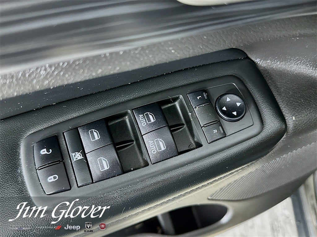 2019 Jeep Grand Cherokee Laredo E 4x2