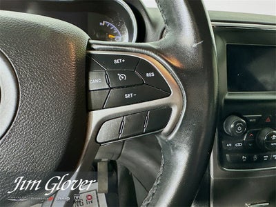 2019 Jeep Grand Cherokee Laredo E 4x2