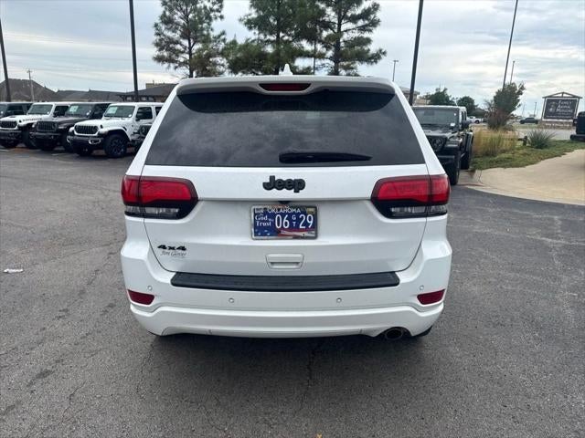 2021 Jeep Grand Cherokee Laredo X 4x4