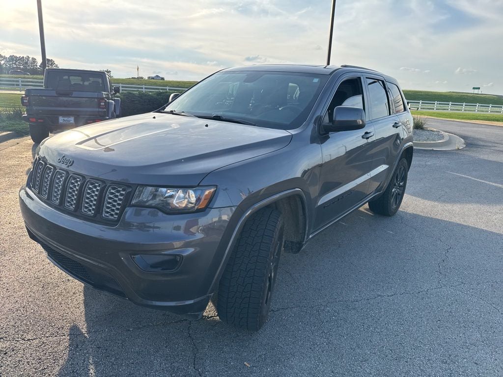 2021 Jeep Grand Cherokee Laredo X 4x4