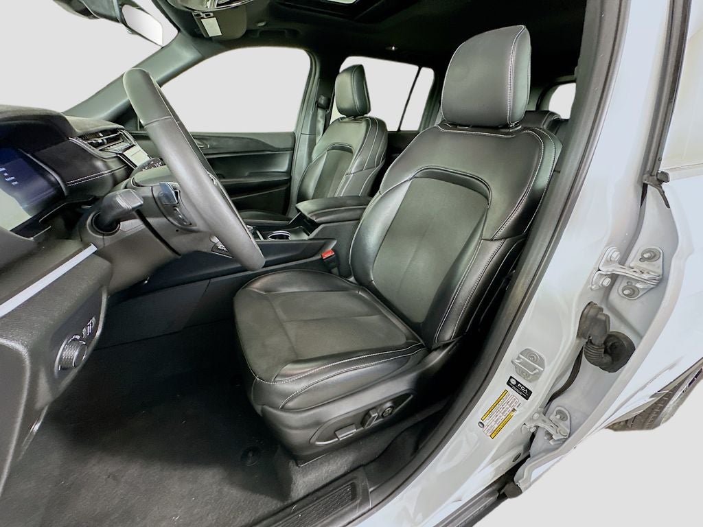 2025 Jeep Grand Cherokee Altitude X 4x4