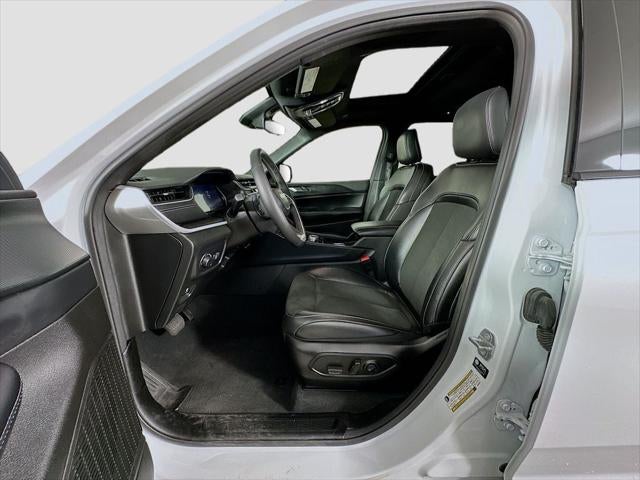 2025 Jeep Grand Cherokee Altitude X 4x4