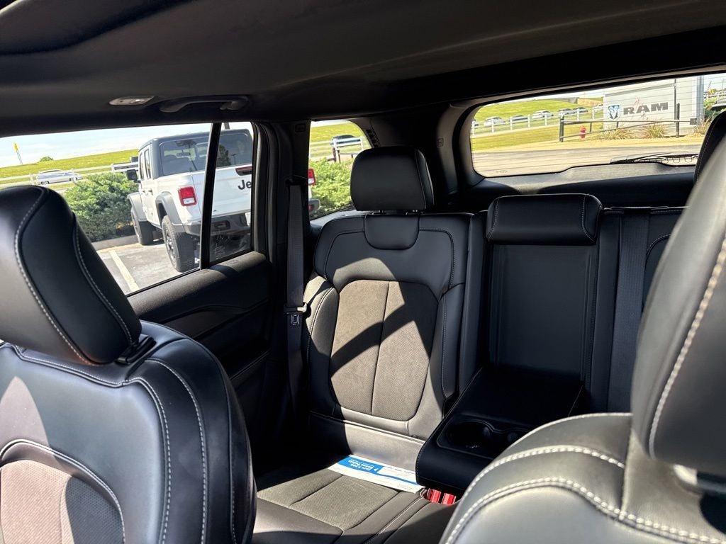2025 Jeep Grand Cherokee Altitude X 4x4