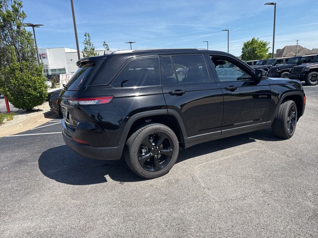 2025 Jeep Grand Cherokee Altitude X 4x4