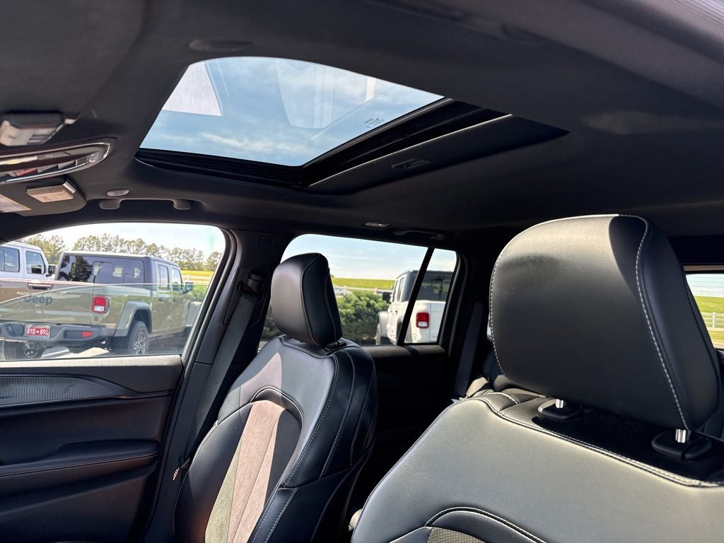 2025 Jeep Grand Cherokee Altitude X 4x4