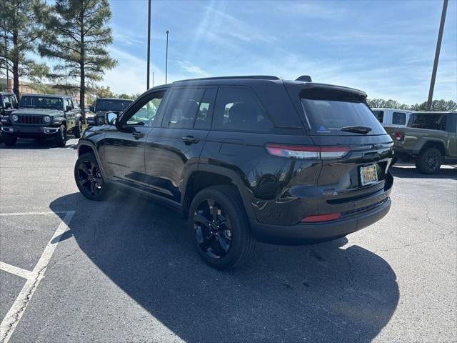 2025 Jeep Grand Cherokee Altitude X 4x4
