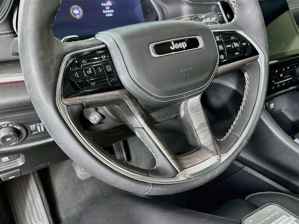 2025 Jeep Grand Cherokee Overland 4x4