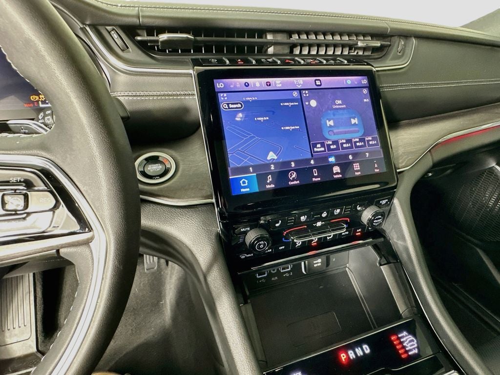 2025 Jeep Grand Cherokee Overland 4x4