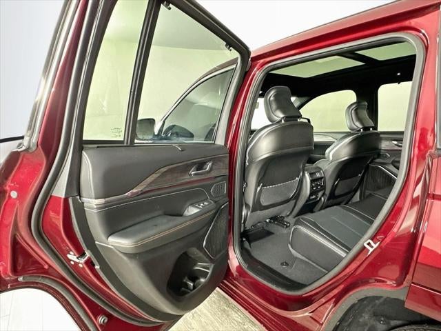 2025 Jeep Grand Cherokee Overland 4x4
