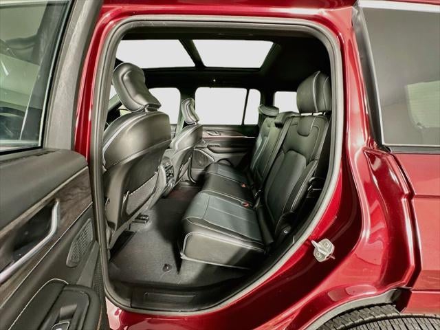 2025 Jeep Grand Cherokee Overland 4x4