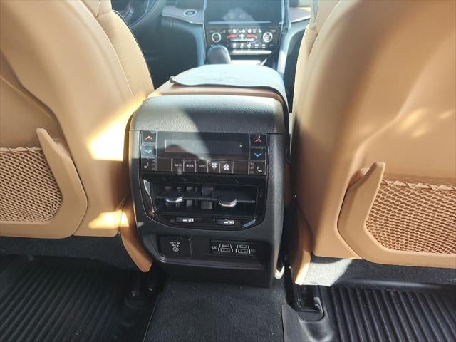 2025 Jeep Grand Cherokee Summit 4x4
