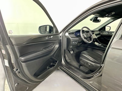 2024 Jeep Grand Cherokee L Altitude 4x4