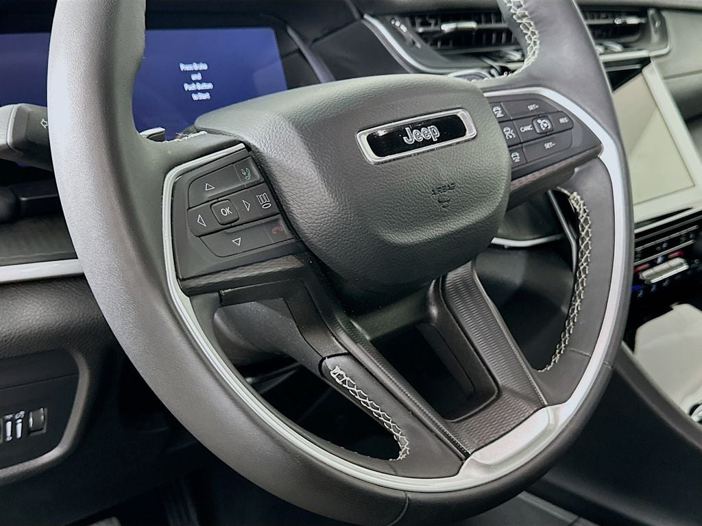 2024 Jeep Grand Cherokee L Altitude 4x4