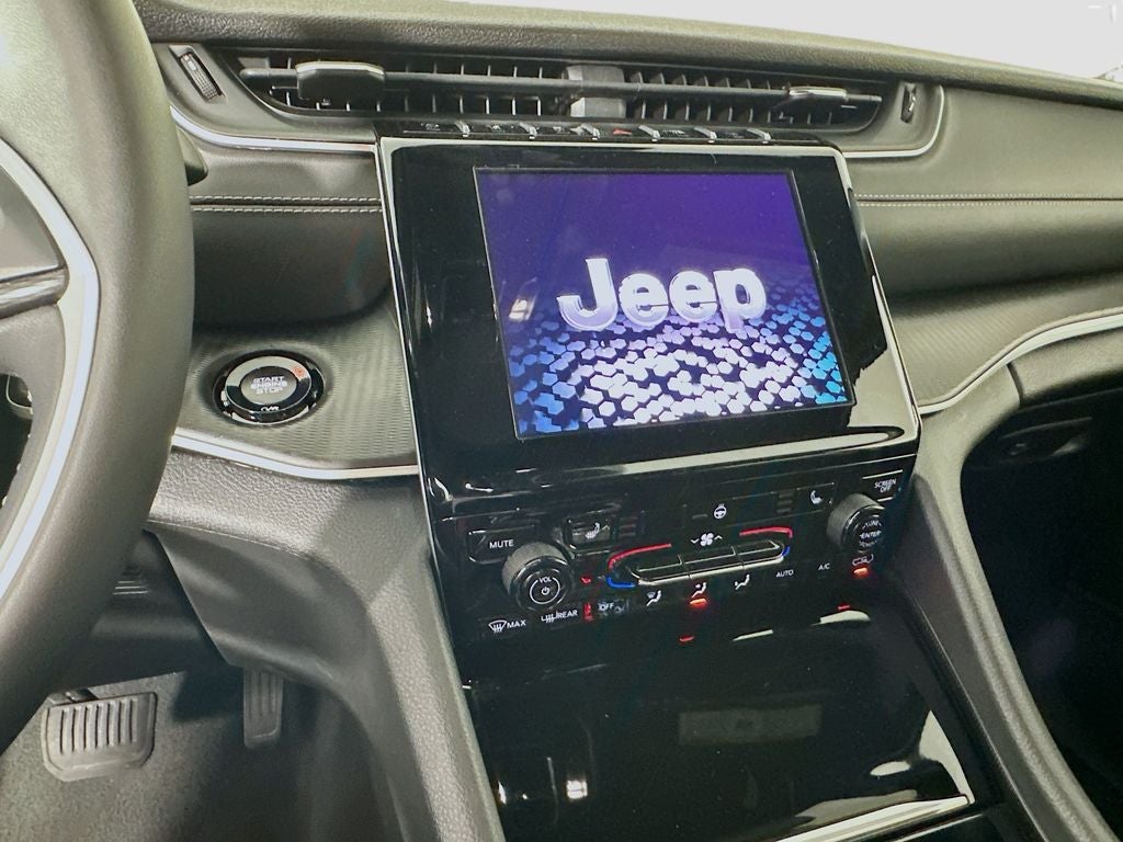 2024 Jeep Grand Cherokee L Altitude 4x4