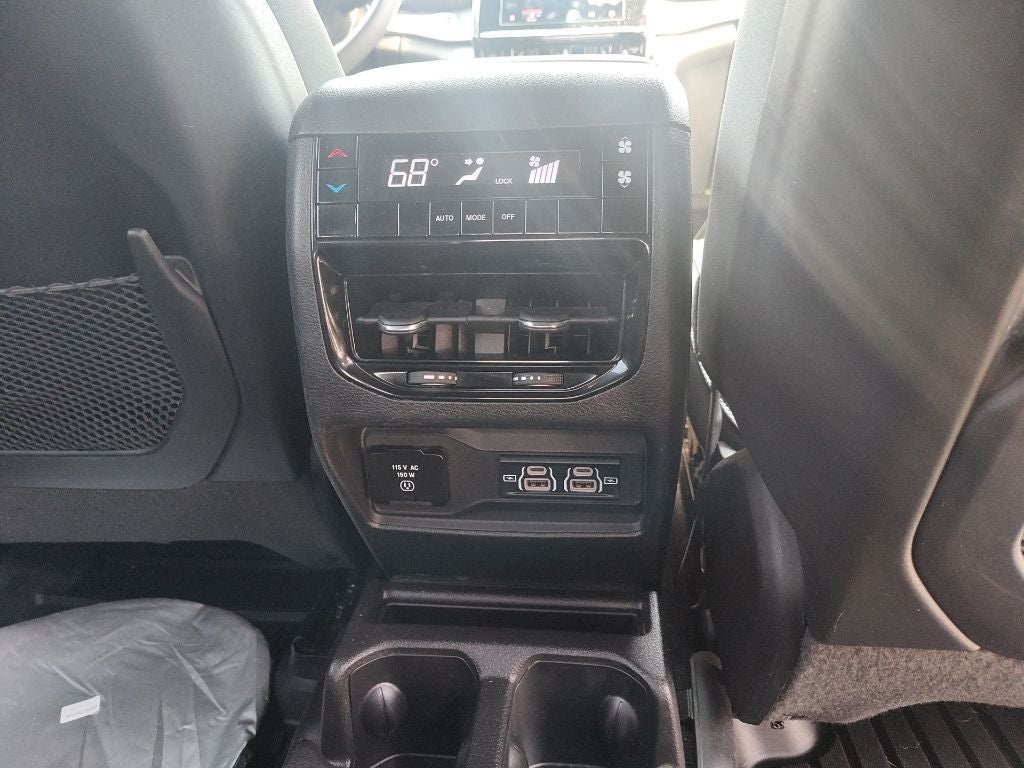 2024 Jeep Grand Cherokee L Altitude X 4x4