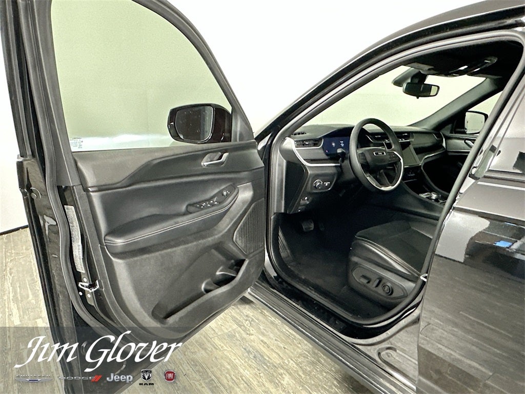 2025 Jeep Grand Cherokee L Altitude X 4x4