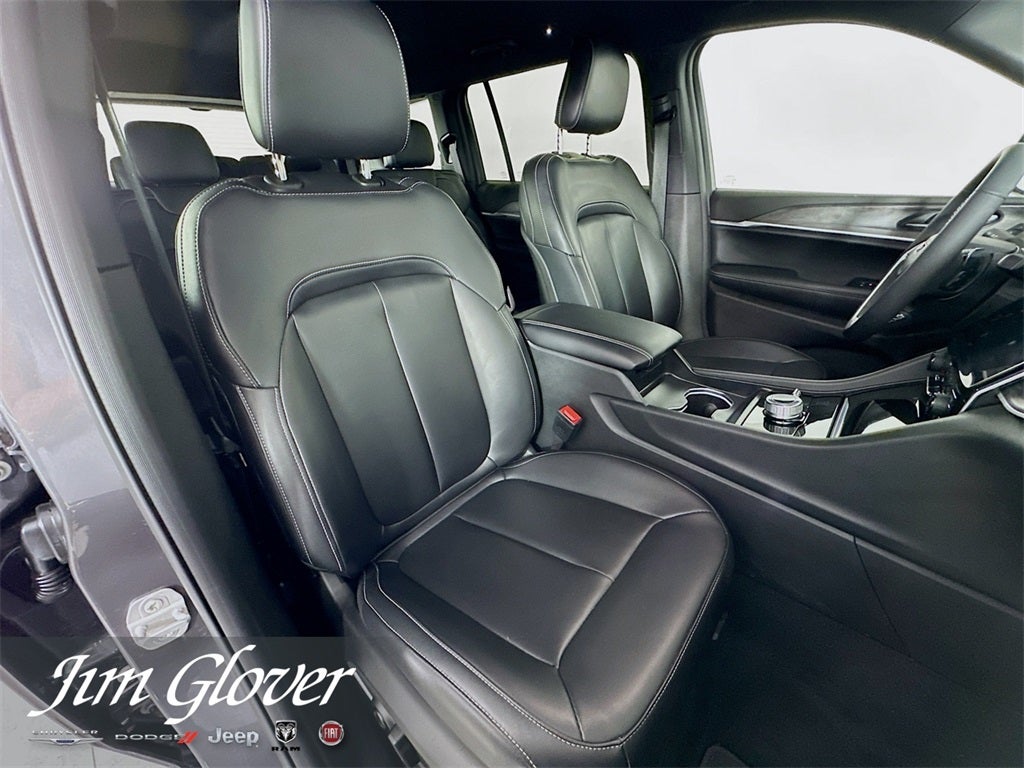 2025 Jeep Grand Cherokee L Limited 4x4