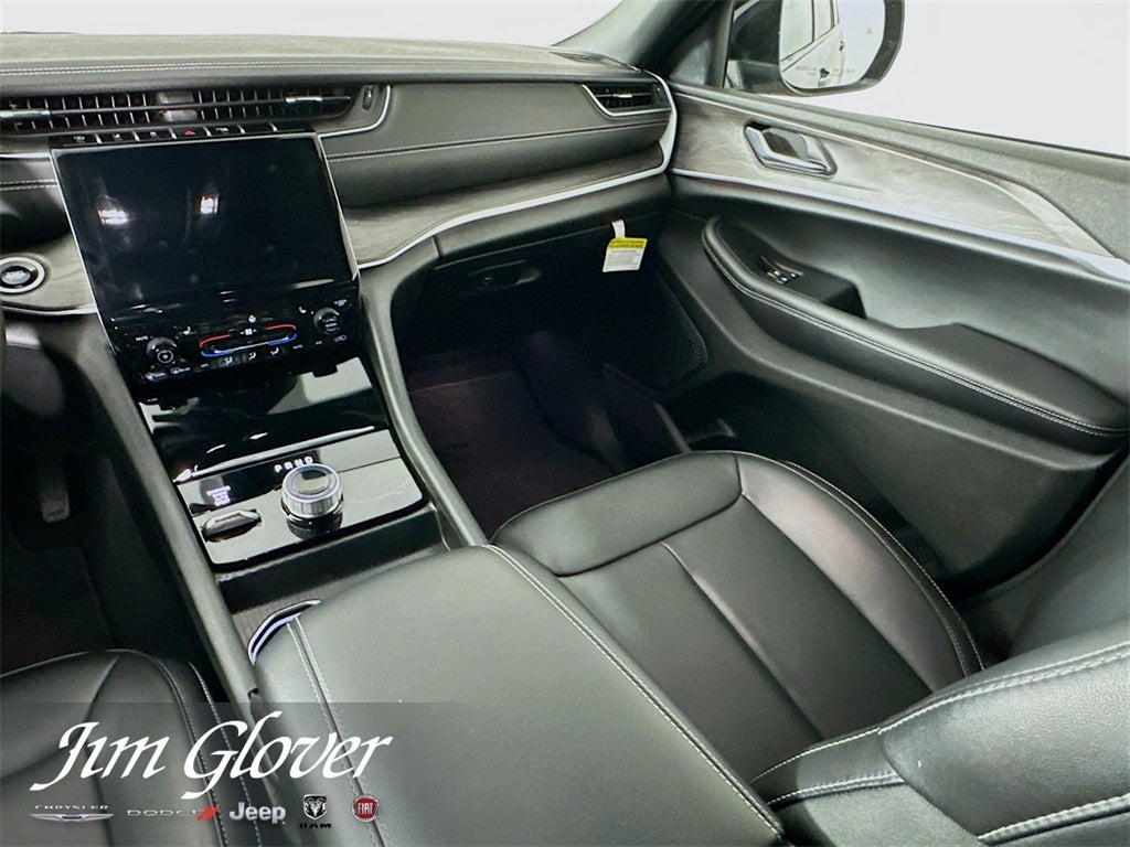 2025 Jeep Grand Cherokee L Limited 4x4