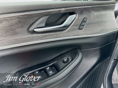 2025 Jeep Grand Cherokee L Limited 4x4