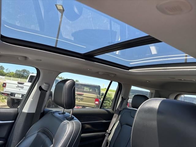 2023 Jeep Grand Cherokee L Limited 4x4