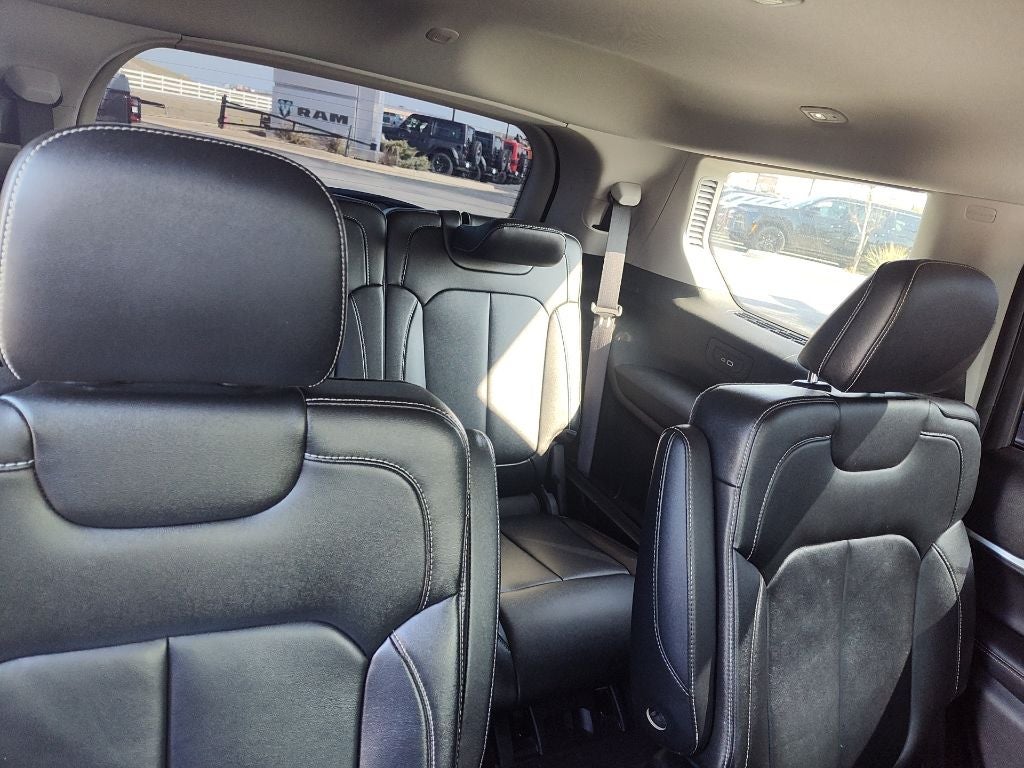 2023 Jeep Grand Cherokee L Limited 4x4