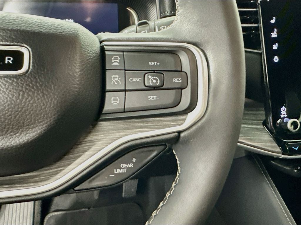 2024 Jeep Wagoneer L Series III 4x4