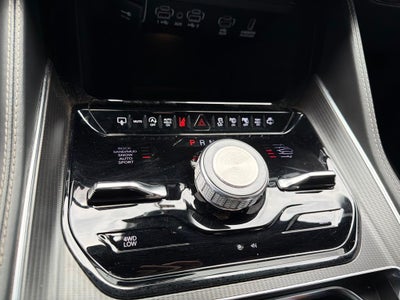 2024 Jeep Grand Wagoneer L Series II 4x4