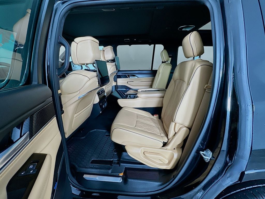 2025 Jeep Grand Wagoneer Series III Obsidian 4x4