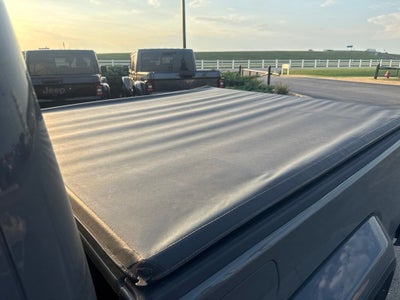2022 Jeep Gladiator Overland 4x4