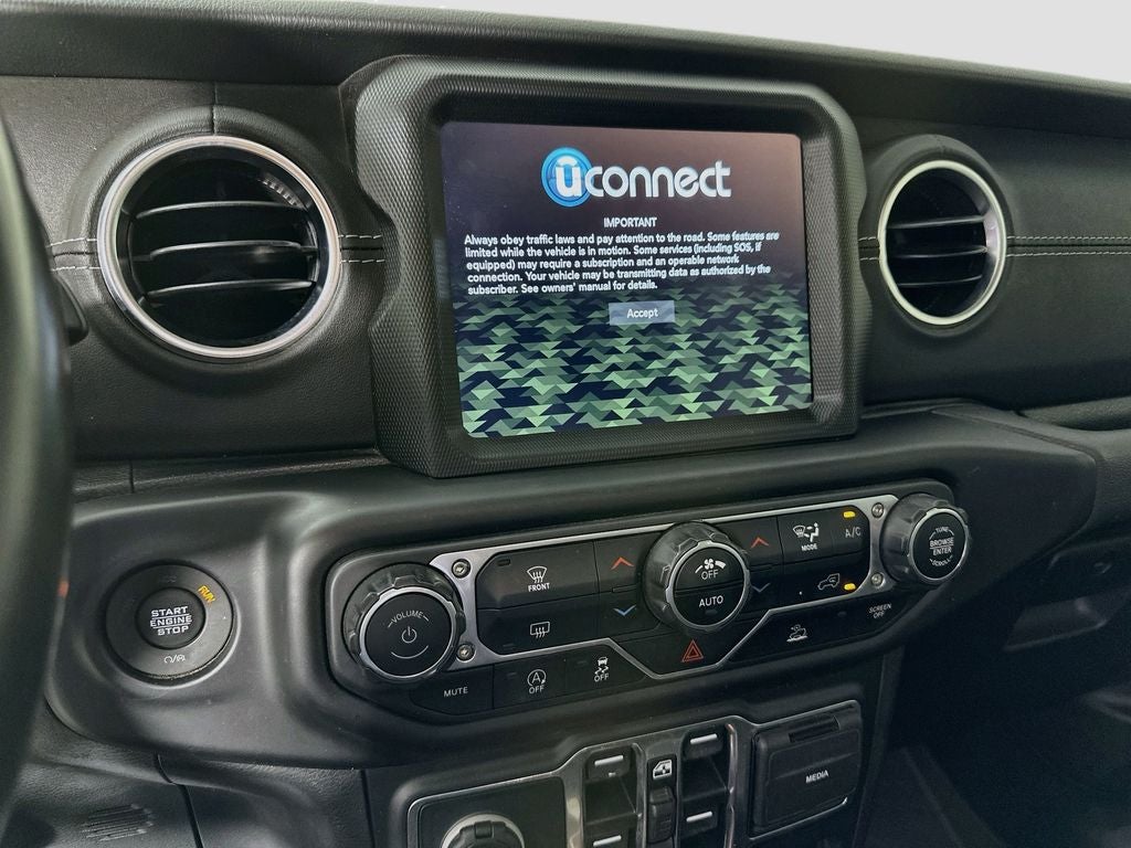 2022 Jeep Gladiator Overland 4x4