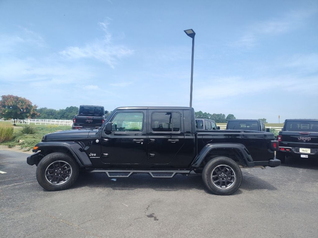 2023 Jeep Gladiator Overland 4x4