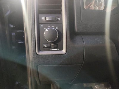 2021 RAM 1500 Classic Tradesman Quad Cab 4x2 6'4' Box