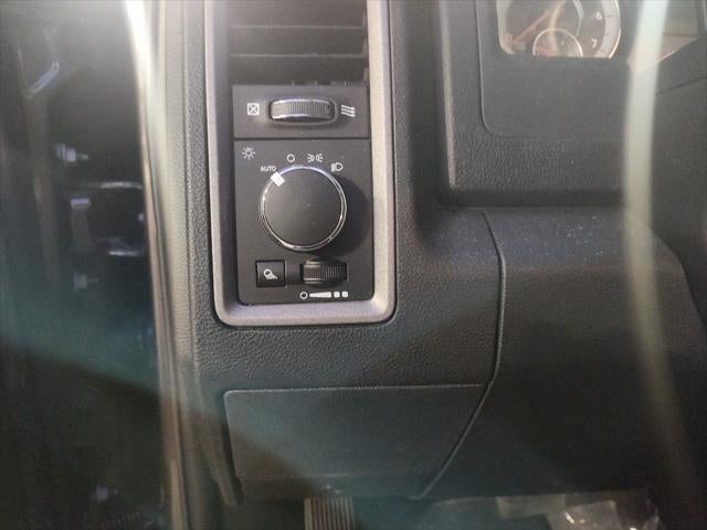 2021 RAM 1500 Classic Tradesman Quad Cab 4x2 6'4' Box