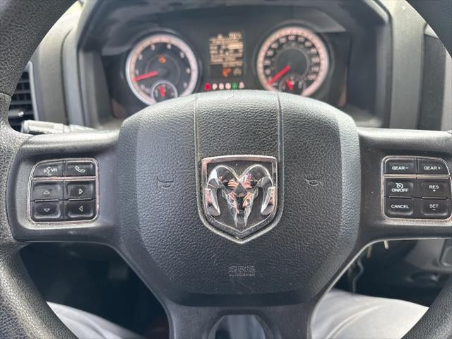 2018 RAM 1500 Express Crew Cab 4x2 5'7' Box