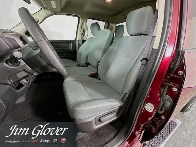 2017 RAM 1500 Express Quad Cab 4x4 6'4' Box