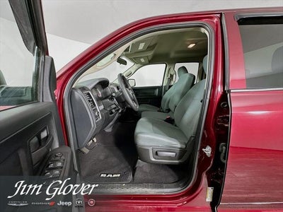 2017 RAM 1500 Express Quad Cab 4x4 6'4' Box