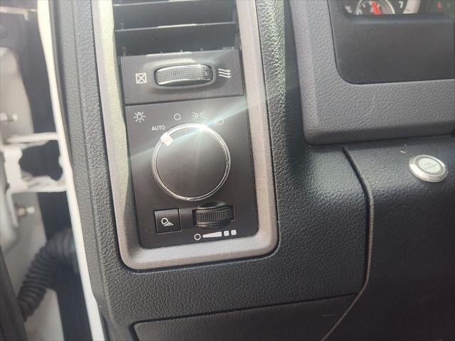 2017 RAM 1500 Tradesman Quad Cab 4x4 6'4' Box