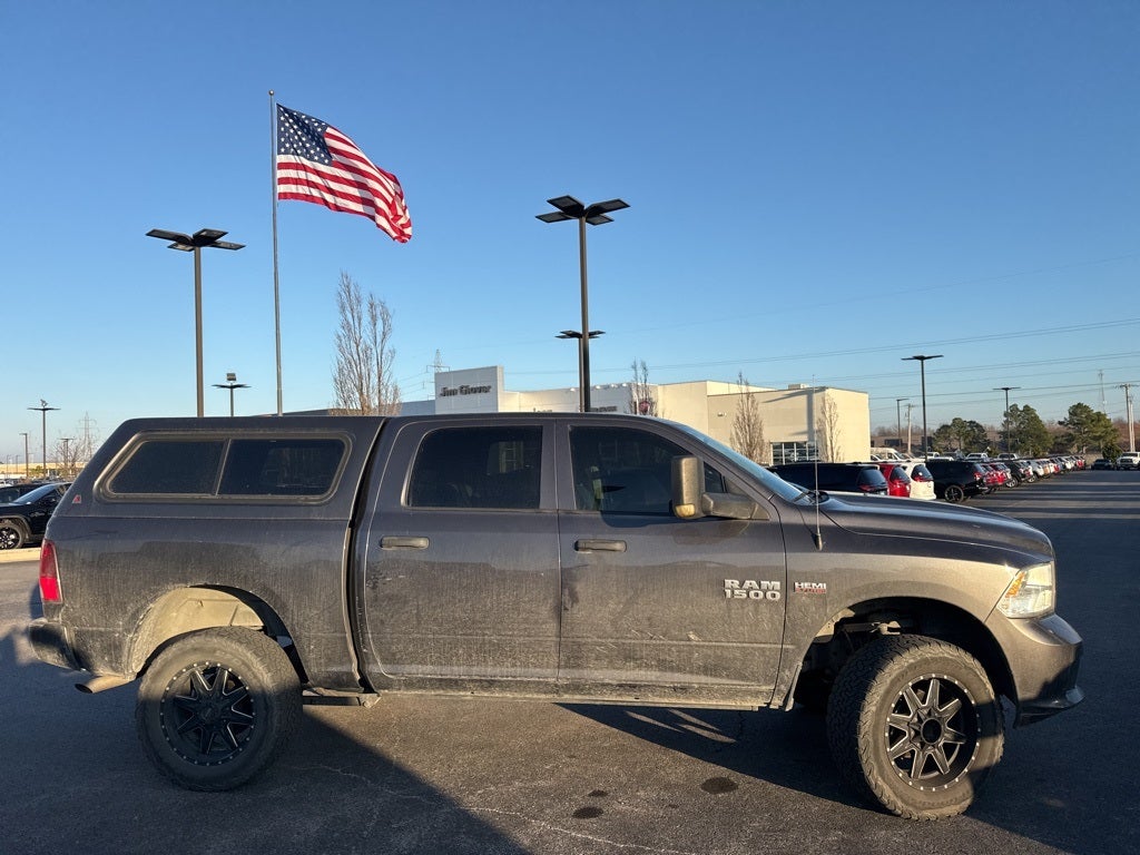 2018 RAM 1500 Express Crew Cab 4x4 5'7' Box