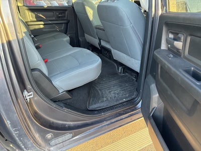 2018 RAM 1500 Express Crew Cab 4x4 5'7' Box